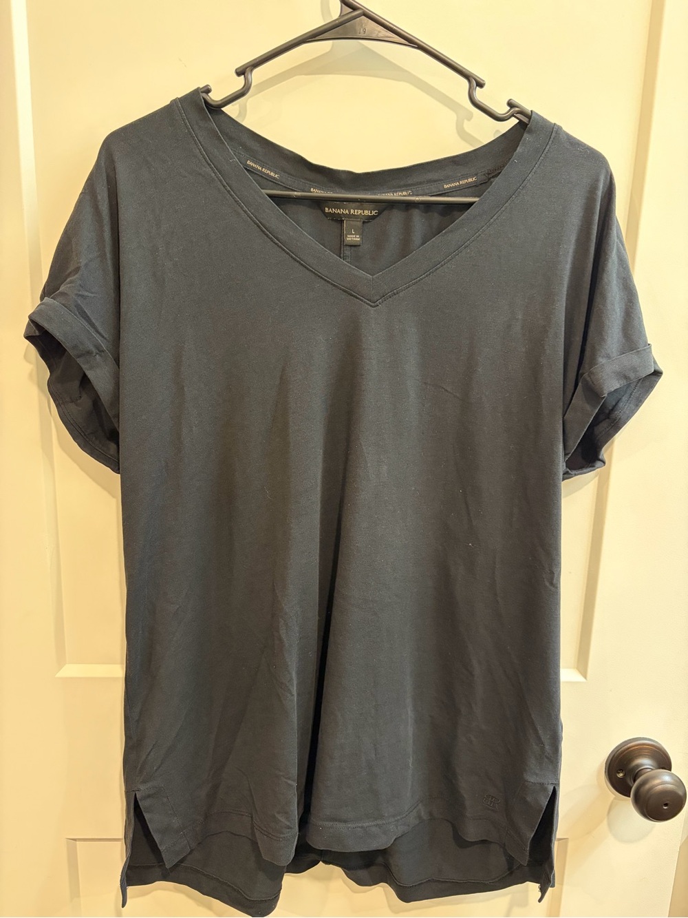 Banana Republic Black V-Neck Short Sleeve Tee